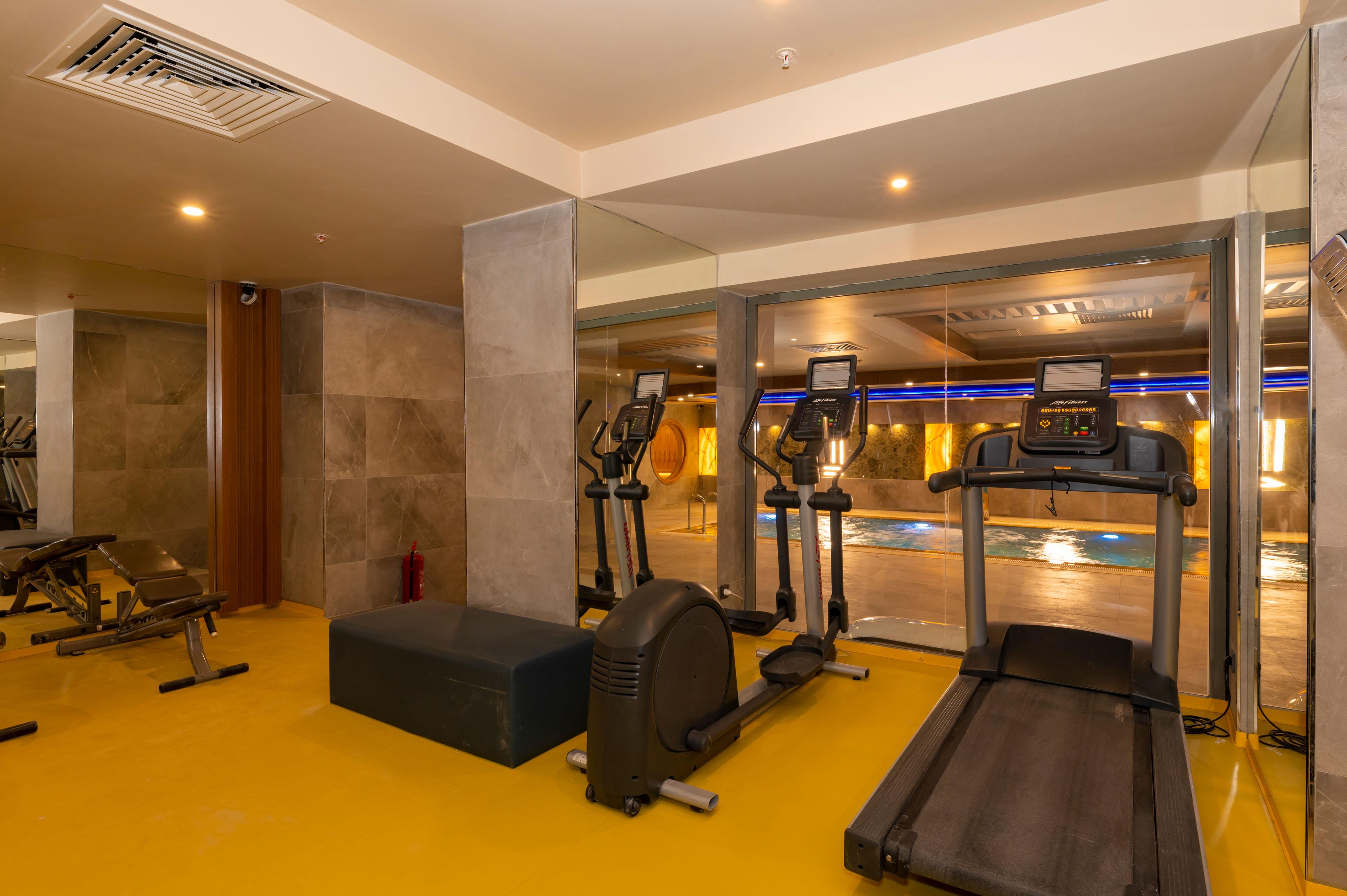 Ramada By Wyndham Istanbul Pera Taksim Hotel Exterior photo The Fitness Centre