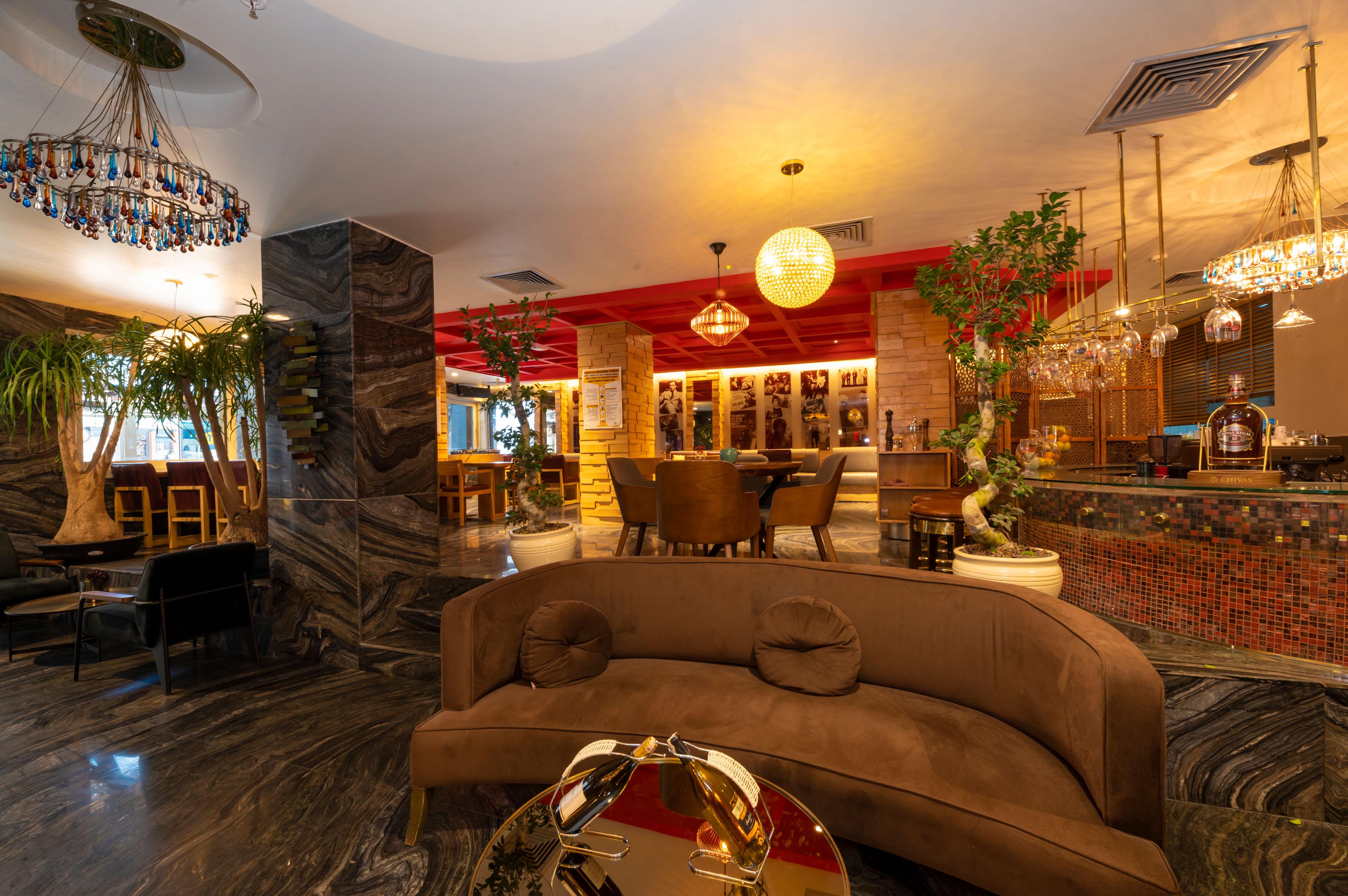 Ramada By Wyndham Istanbul Pera Taksim Hotel Exterior photo Interior of the restaurant